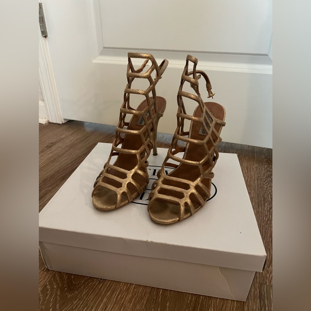 Steve Madden Golden Heels